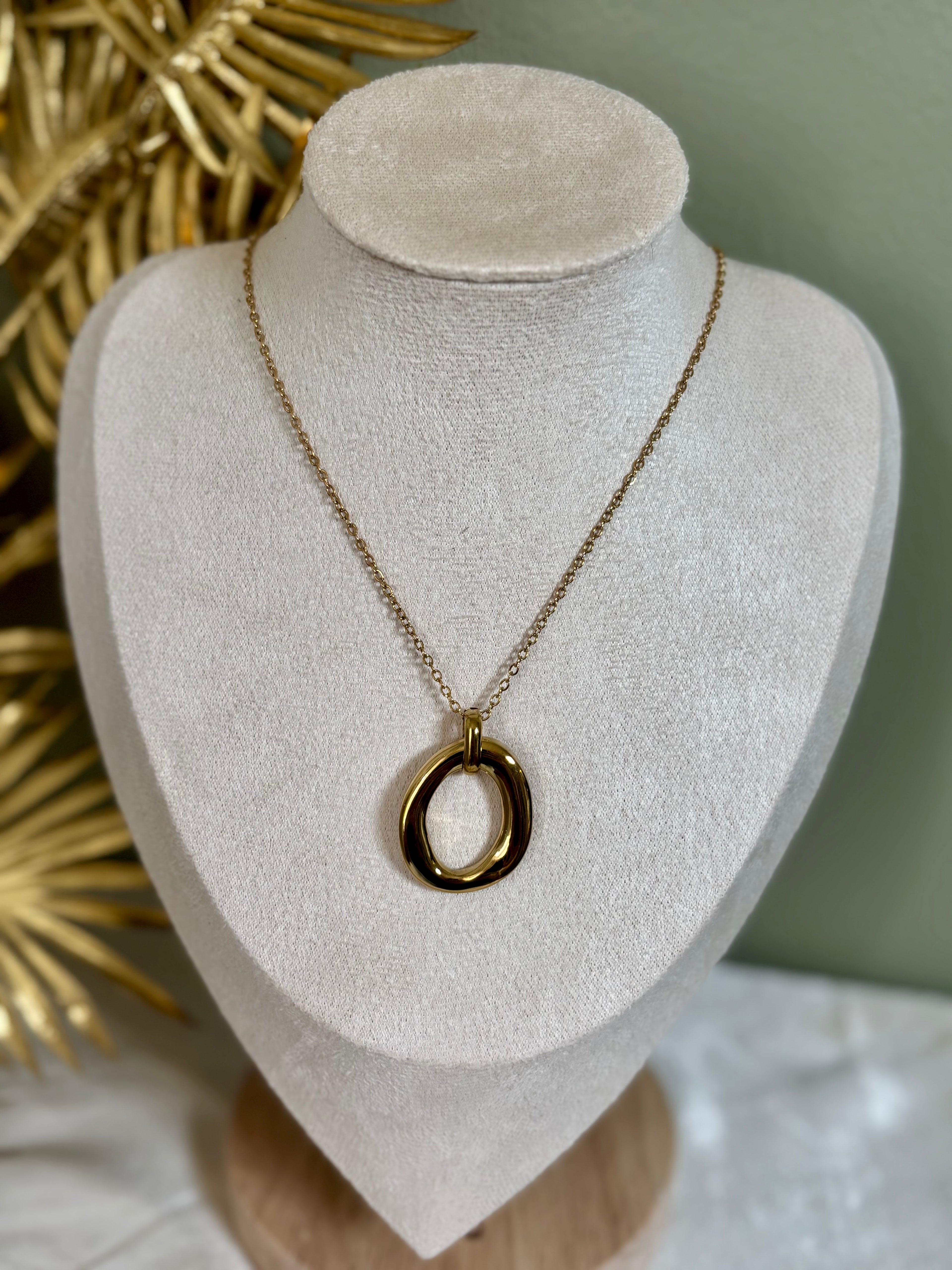 Collier Debby